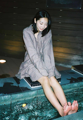 Rena Takeda Photo 7 of 8