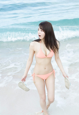 Denya Erika Photo 2 of 4