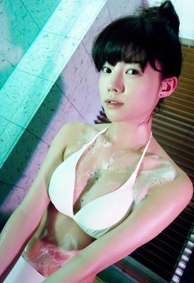 Yuiko Matsukawa Photo 4 of 8