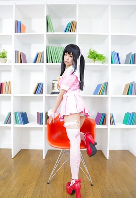 Itsuki Akira Photo 3 of 4