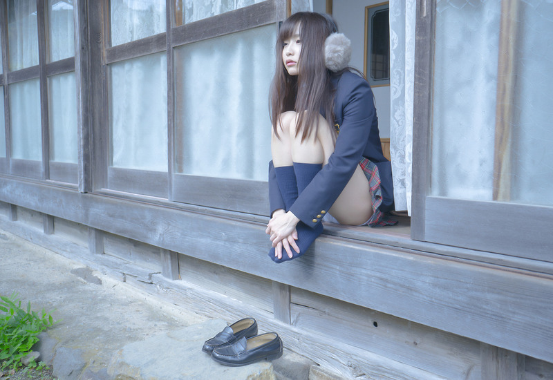 Megumi Aisaka Photo 1 of 1