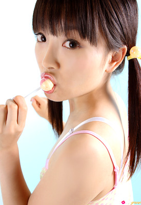 Kana Moriyama Photo 4 of 4