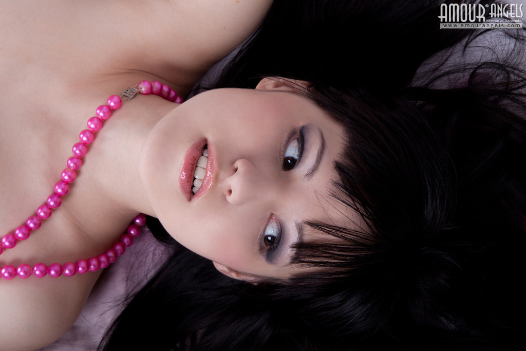 [Image: ultima-in-teenage-amour-angels_07.jpg]