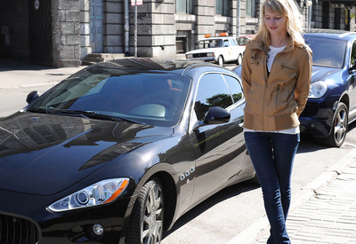 Eriska in Raindrops by Amour Angels