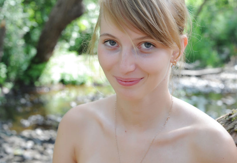 Skinny 18 Year Old Eriska by Amour Angels