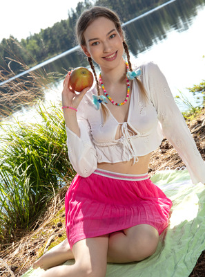 Lola Wink in Honey Glow by Amour Angels - 1 of 16