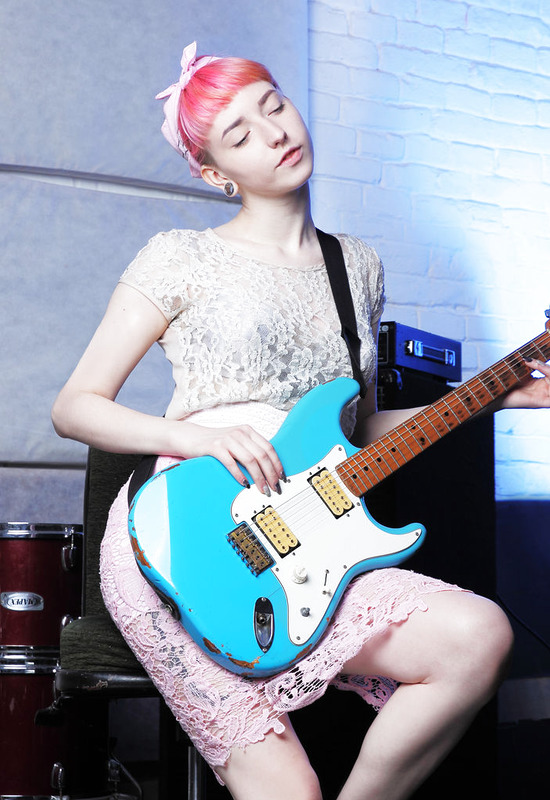 Cake in Rock It by Amour Angels