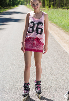 Faina Bona Photo 2 of 16