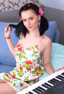 Minnie in Music Lesson by Amour Angels