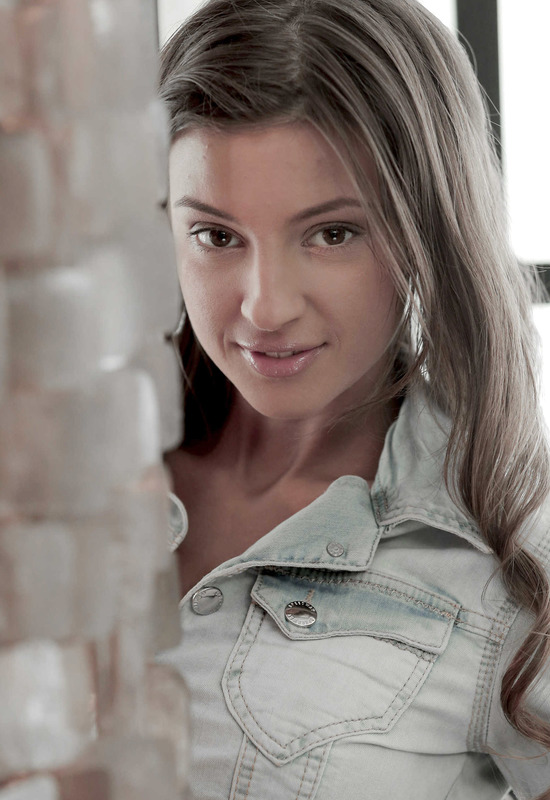 Maria in Maria Bella by Babes