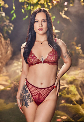 Iris Leon in Daydream by Deeper