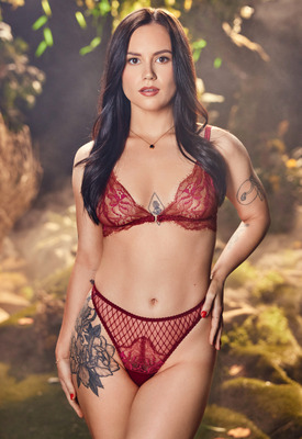 Iris Leon in Daydream by Deeper