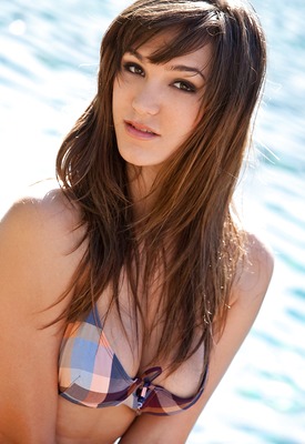 Holly Michaels Photo 8 of 8