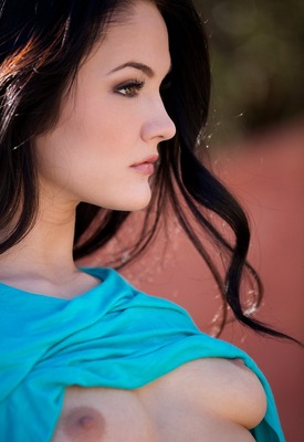 Logan Drae Photo 12 of 16