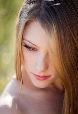 Shae Snow Photo 3 of 9