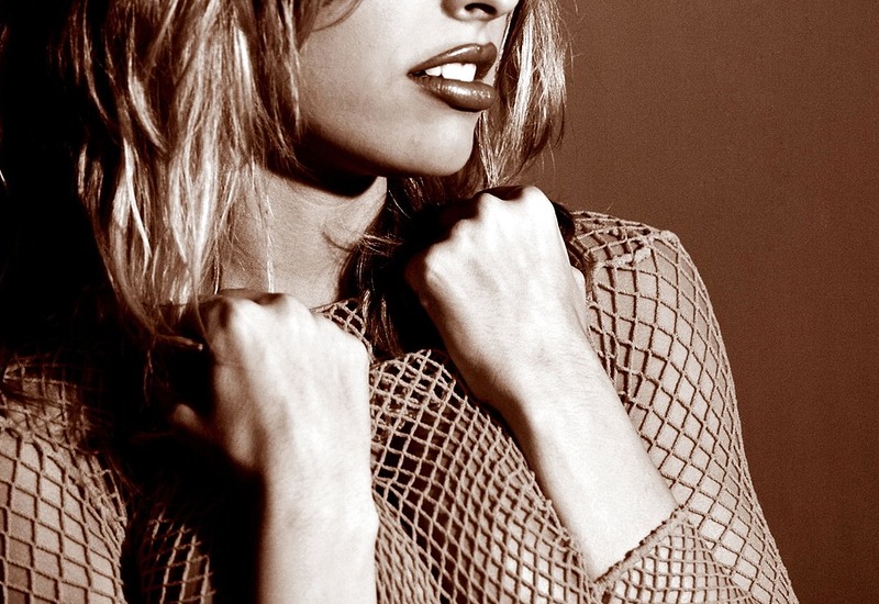 Alyssa Lovelace Photo 2 of 3