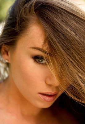 Capri Anderson Photo 1 of 8