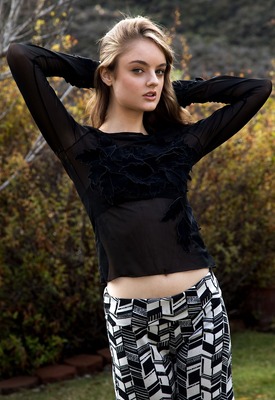 Lexie Fox Photo 5 of 15