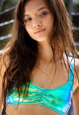 Alex De La Flor Photo 8 of 13