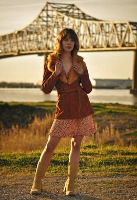 Emily Windsor Photo 6 of 14