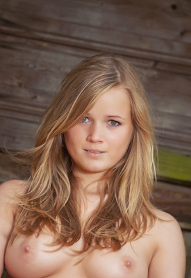 Sandy C Photo 1 of 3