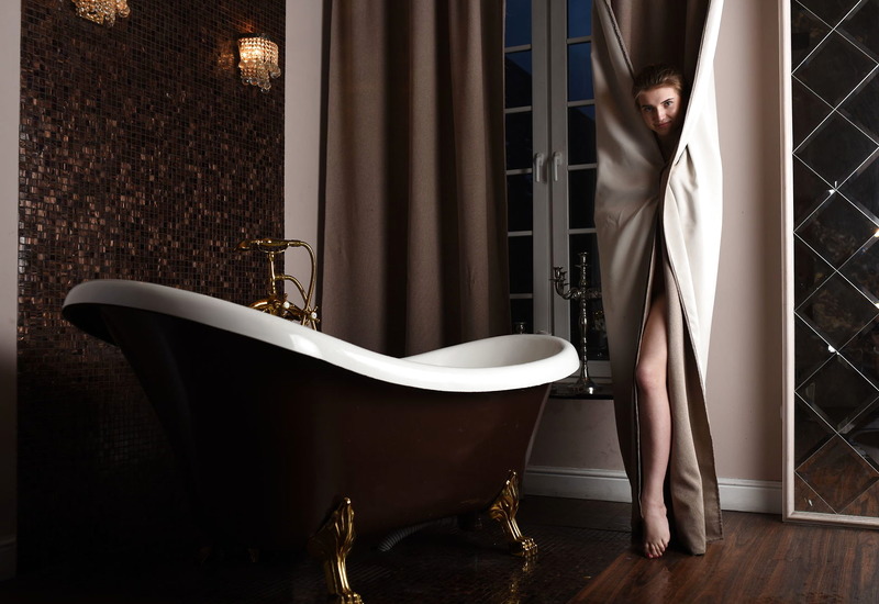 Caramel Photo 2 of 9