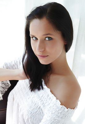 Diana G Photo 11 of 12