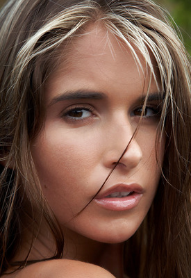 Nessa Devil Photo 3 of 15