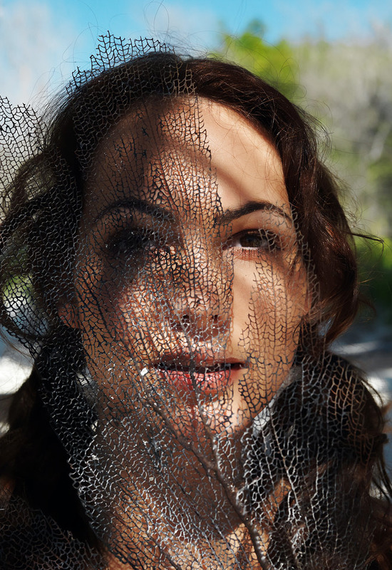 Gabriela in Panchina by Errotica Archives