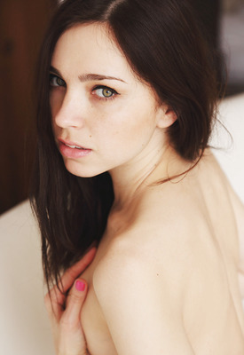 Anita E Photo 5 of 10