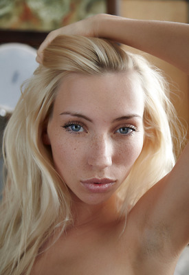 Adele B Photo 3 of 5