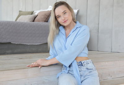 Olivia Myers by Errotica Archives