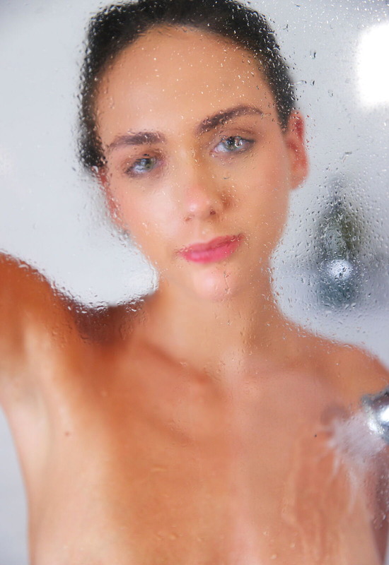 Vixi Rafi in Humo by Eternal Desire