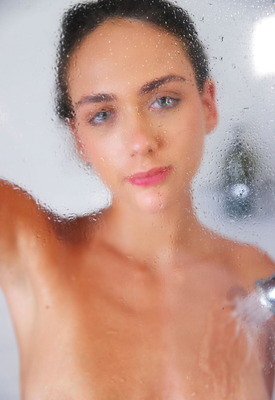 Vixi Rafi in Humo by Eternal Desire - 1 of 16