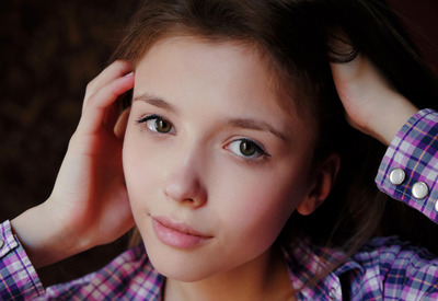 Mila in Purpur by Eternal Desire