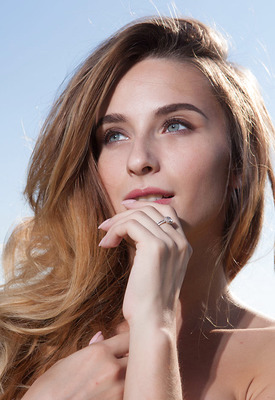 Cara Mell
