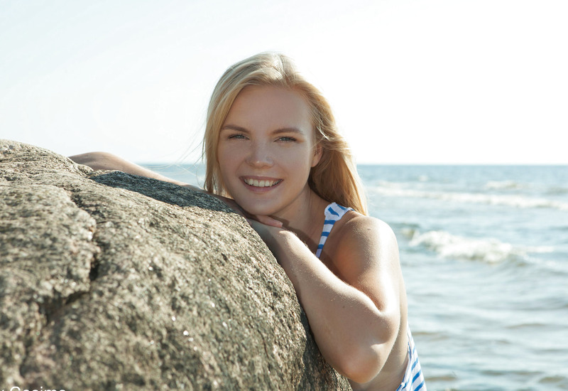 Ellie V Photo 1 of 1