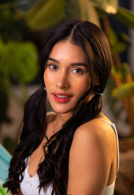 Carolina Guerrero in Hammock by Femjoy