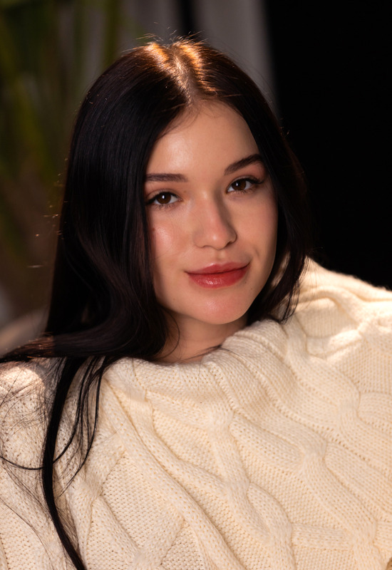 Wikki K in Cozy Sensuality by Femjoy