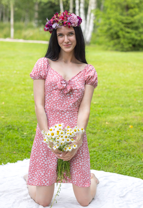 Posy in In The Field by Femjoy