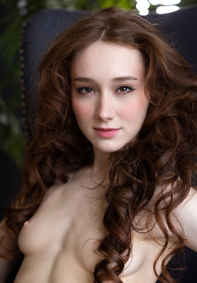 Alice Mido in Dreamy by Femjoy - 7 of 16