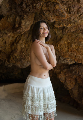 Olivia Linz in Red Rocks by Femjoy - 4 of 12