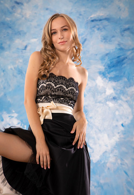 Aislin Photo 8 of 20