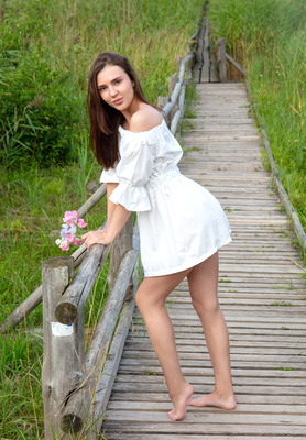 Mira Si in Romantic Bridge by Femjoy - 2 of 15