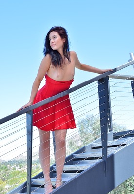 Janessa Photo 5 of 10