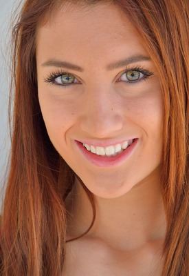 Davina Davis Photo 13 of 14