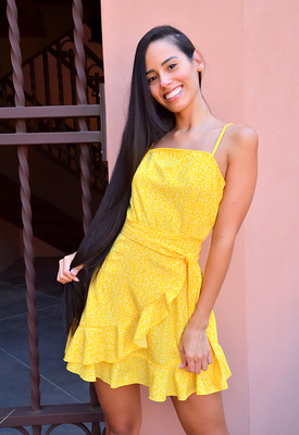 Andreina De Luxe Photo 4 of 4