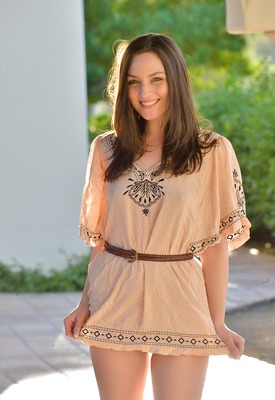 Pepper Xo Photo 13 of 15