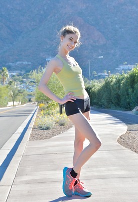 Kristen Scott Photo 3 of 13