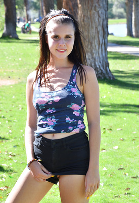 Desiree Photo 5 of 8